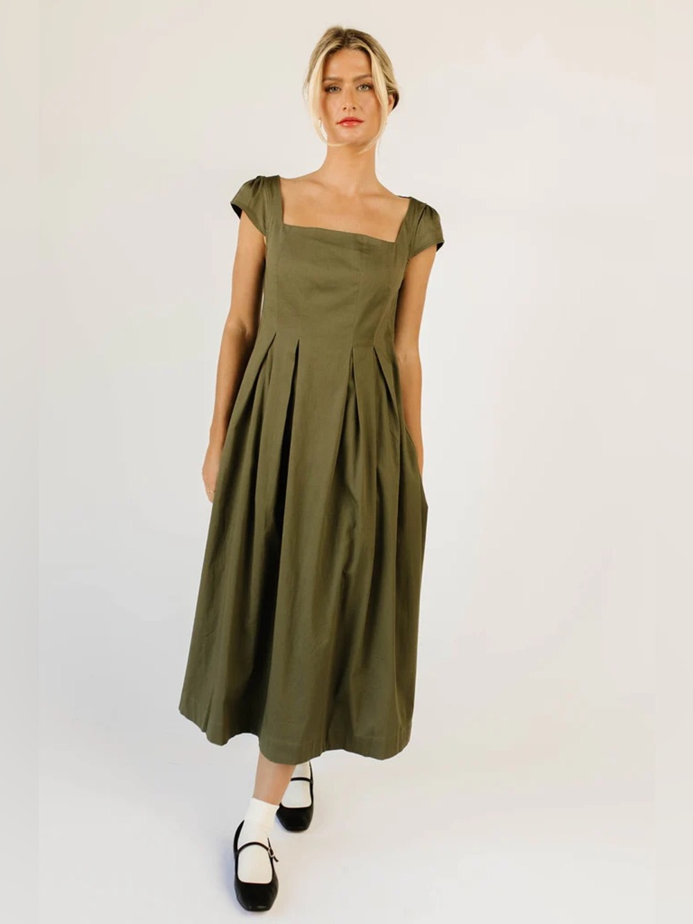Mod Ref Olive Square-Neck Midi Dress